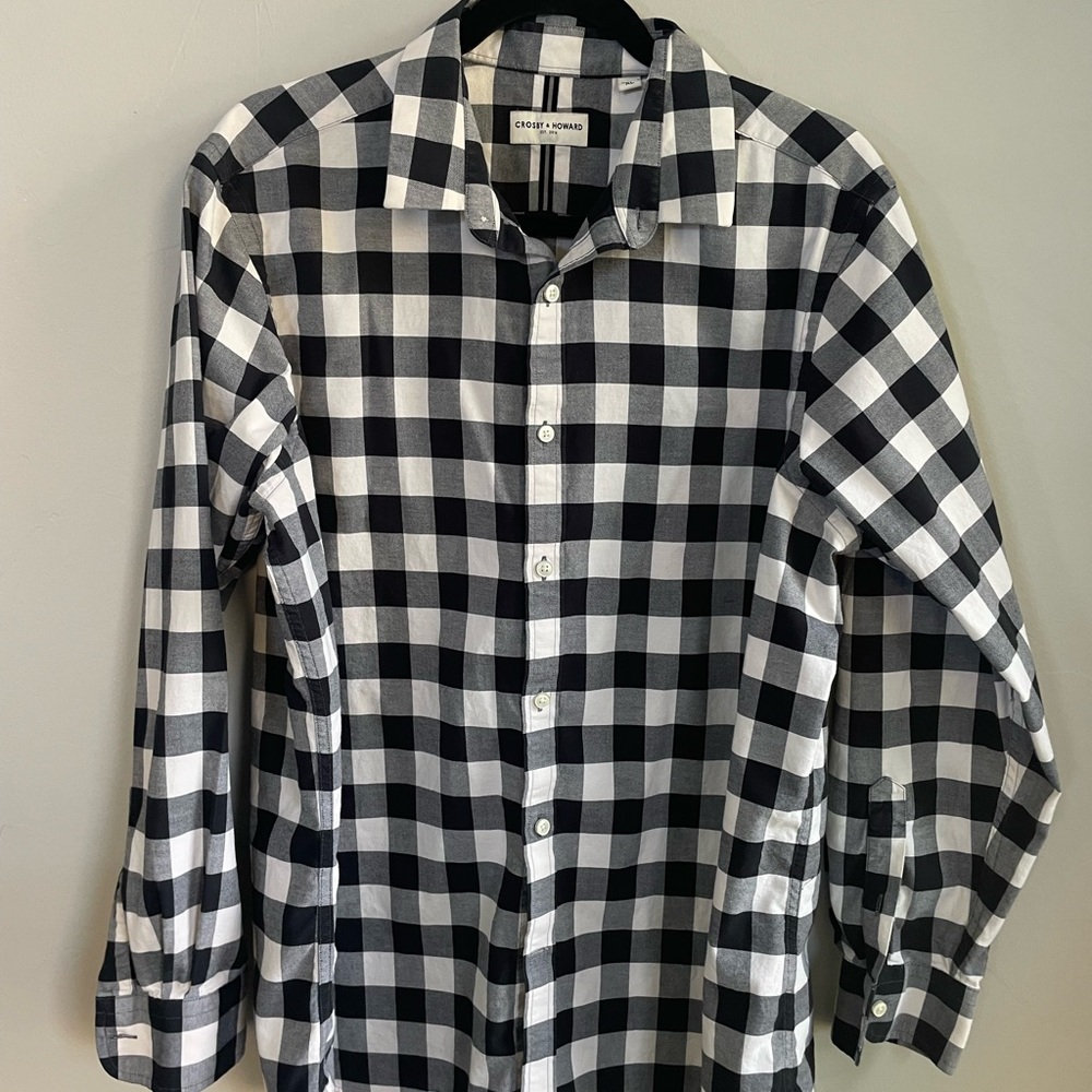 Crosby & Howard Black and White Casual Button Down Shirt